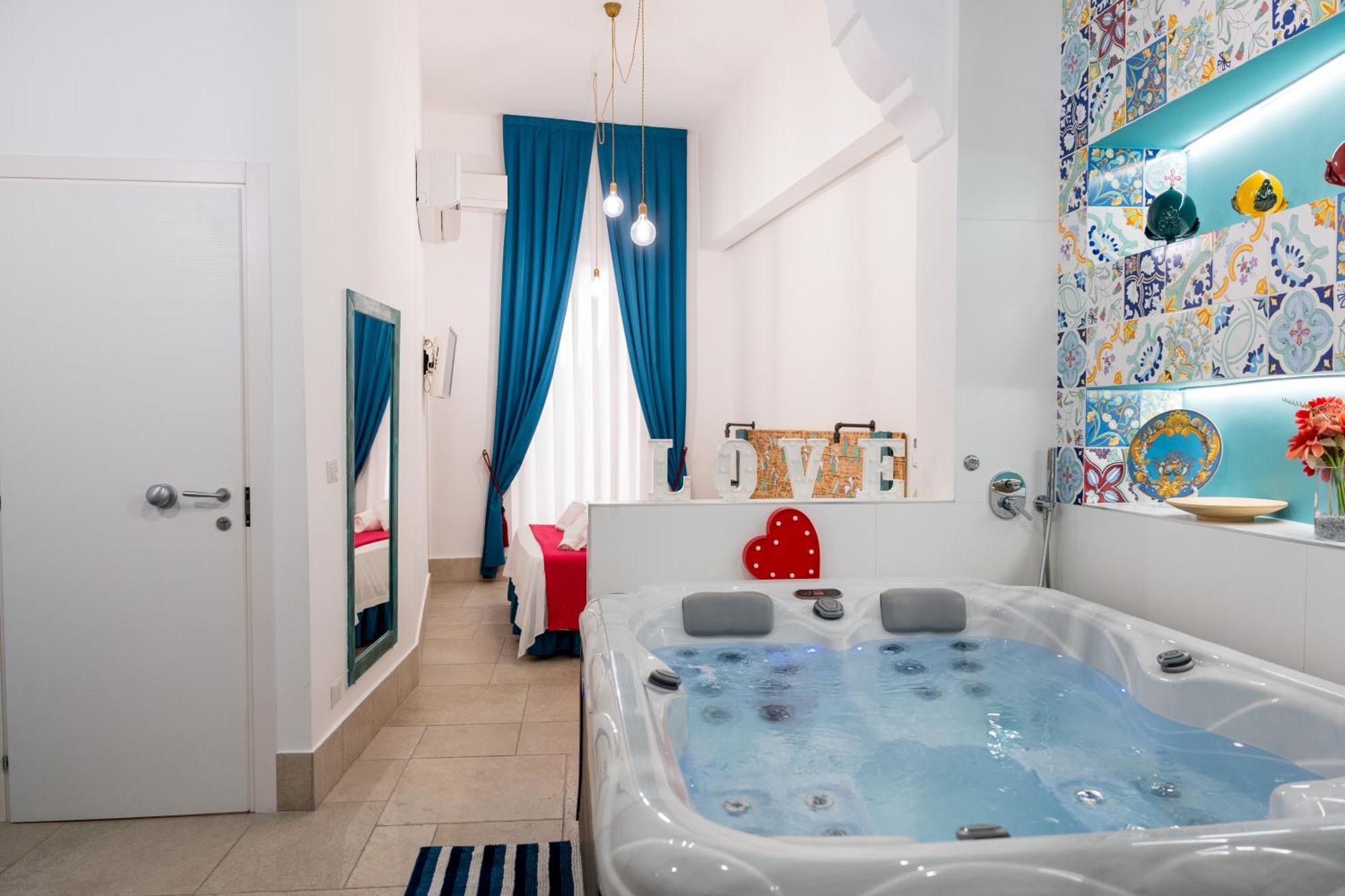 Palazzo Nicolaus Del Borgo Antico Bed and Breakfast Bari Exteriör bild