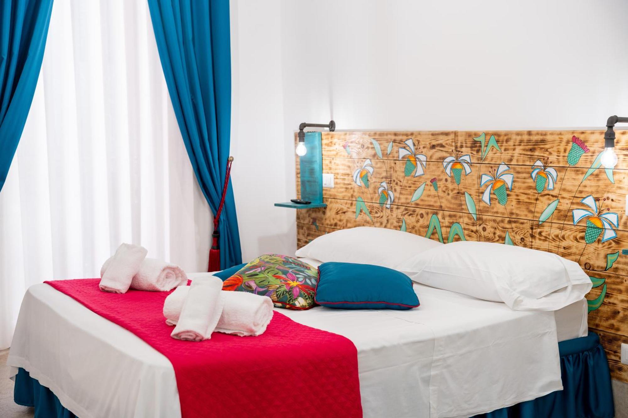 Palazzo Nicolaus Del Borgo Antico Bed and Breakfast Bari Exteriör bild
