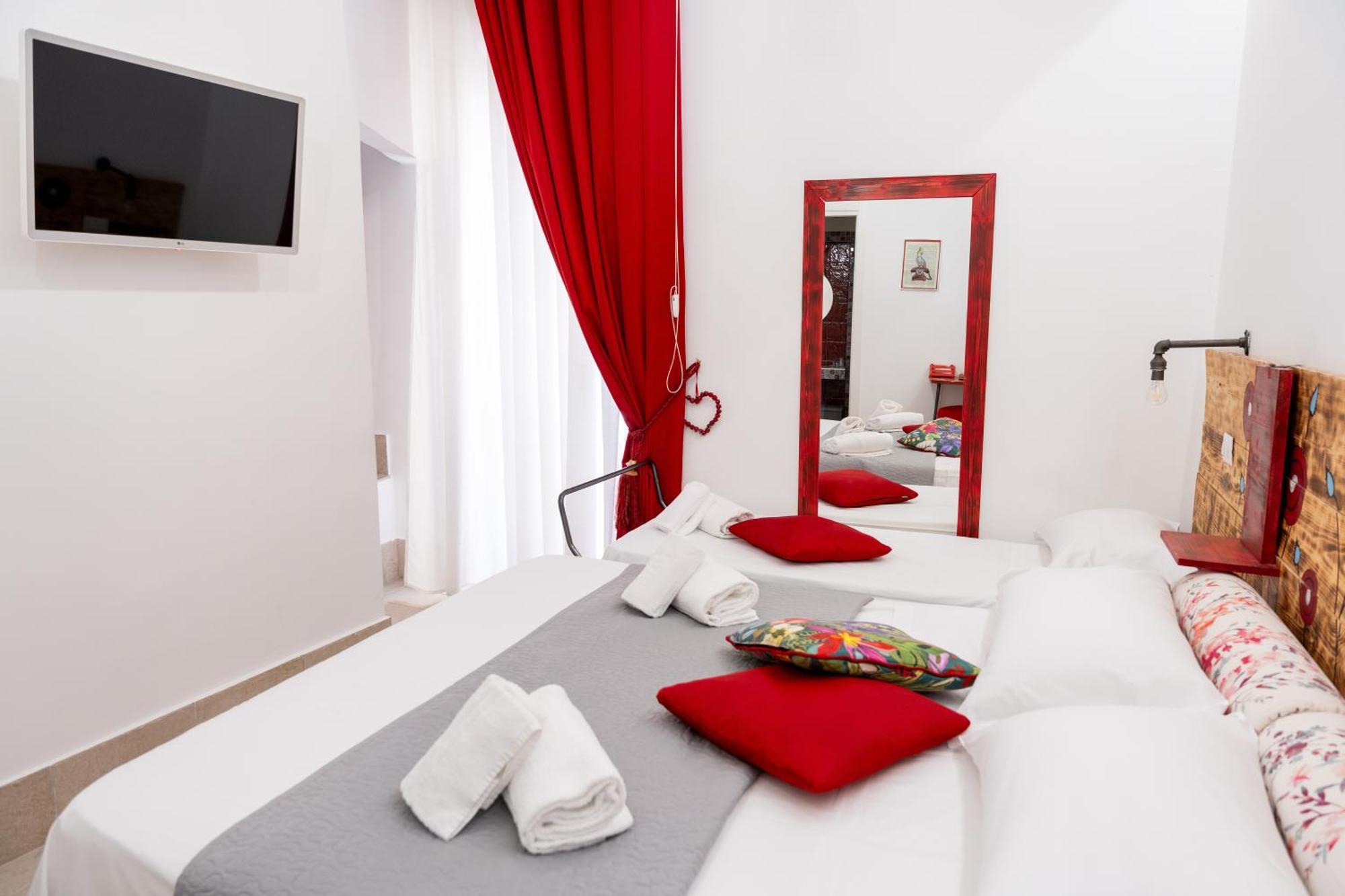 Palazzo Nicolaus Del Borgo Antico Bed and Breakfast Bari Exteriör bild