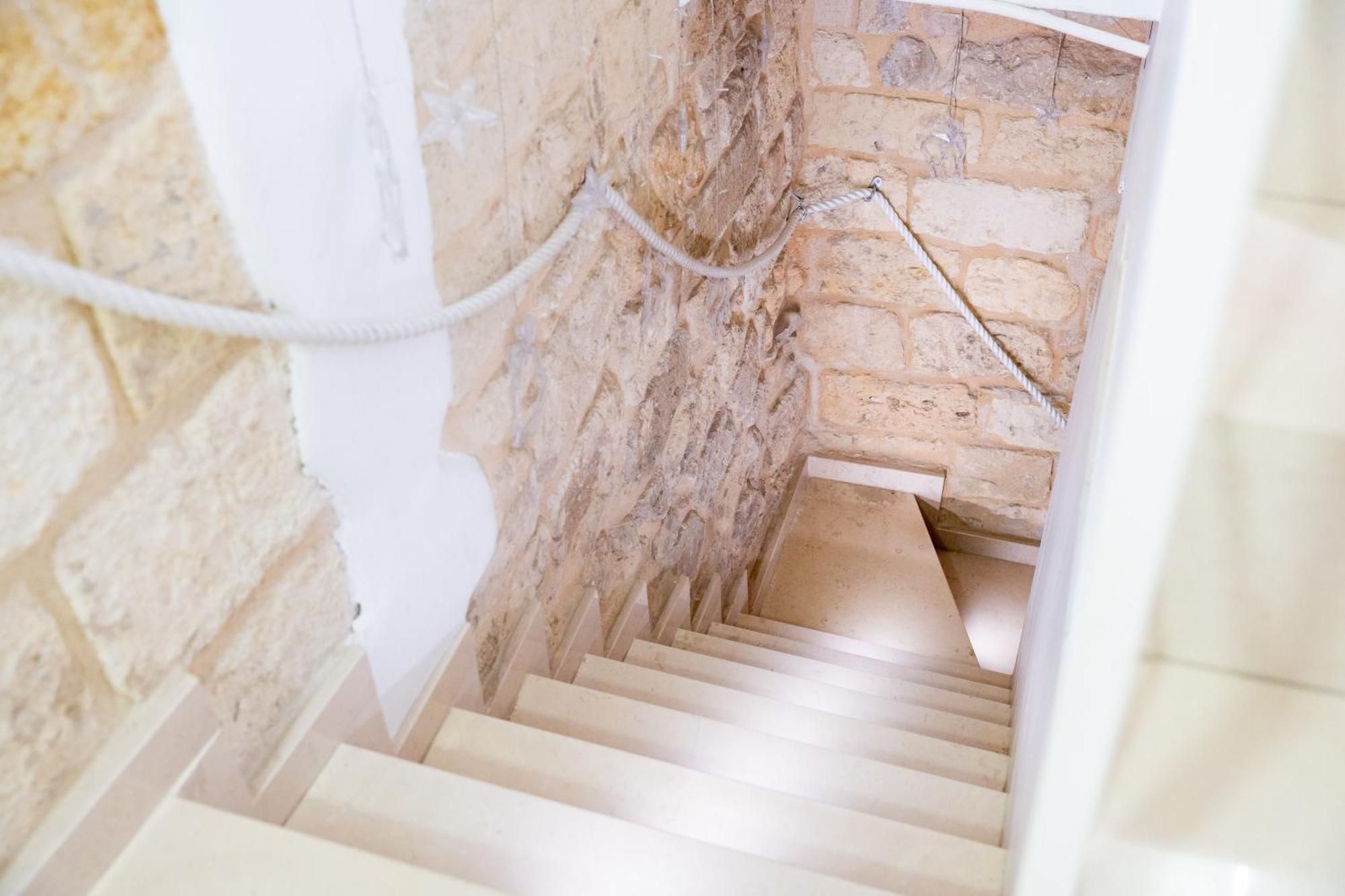 Palazzo Nicolaus Del Borgo Antico Bed and Breakfast Bari Exteriör bild